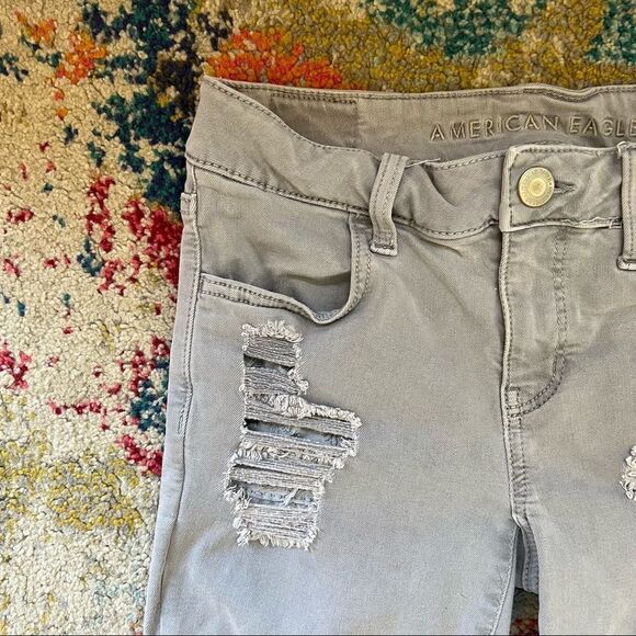 American Eagle Outfitters Super Stretch Ripped Jegging Jeans - Picture 3 of 13